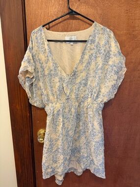 Madison Marcus Cream Lightweight Dress with Powder Blue Logo Detail